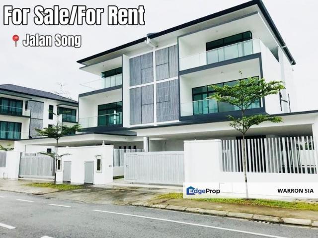 House for sale in Kuching