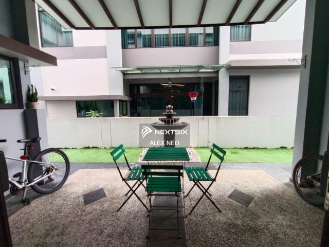 Shop for sale in Kuching