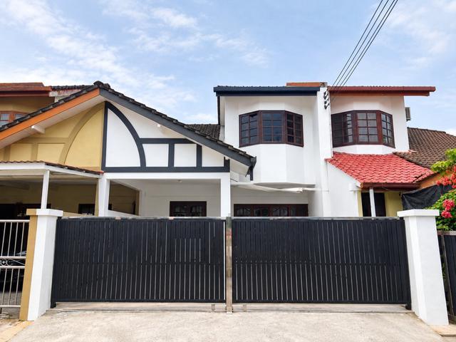 Terraced House for rent in Kuching, Sarawak