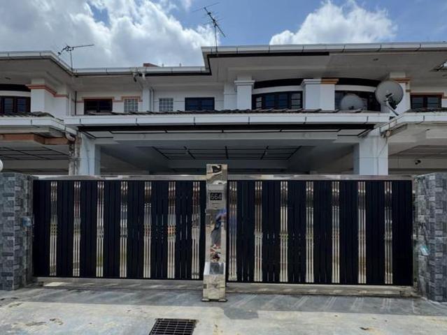 Terraced House for rent in Kuching