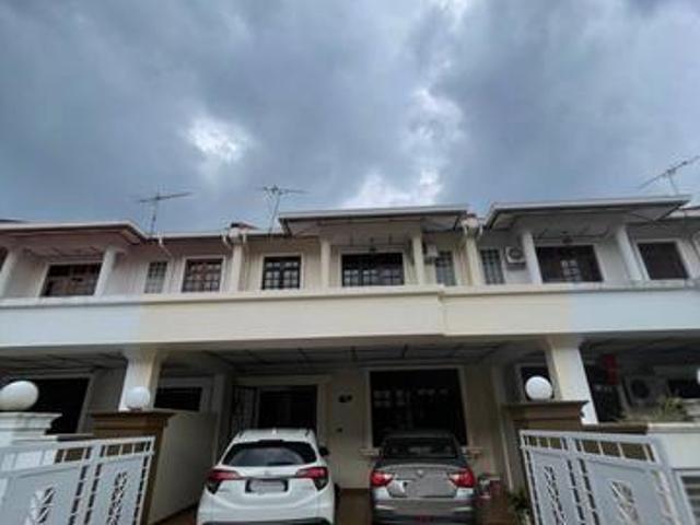 Terraced House for rent in Kuching