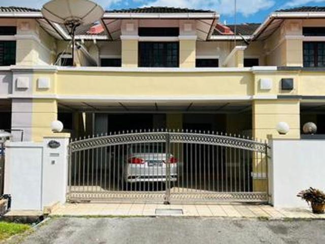 Terraced House for sale in Kuching