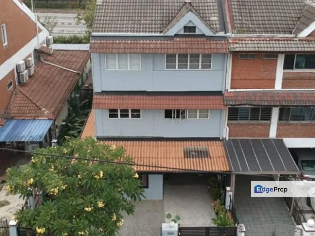 House for sale in Country Heights Damansara, Kuala Lumpur