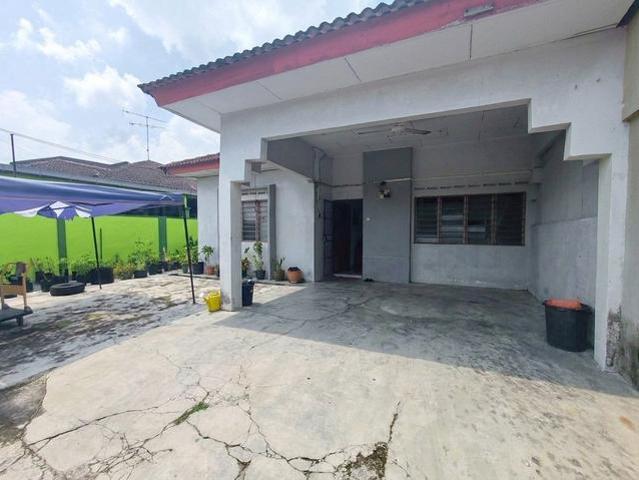 Residential House for sale in Batu Pahat