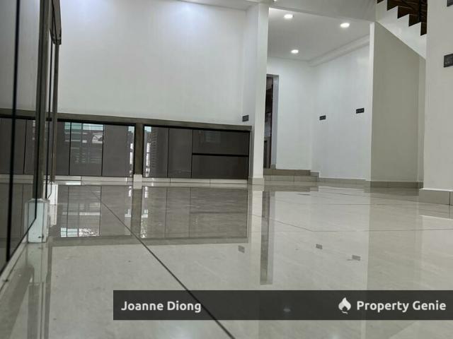 Warehouse for sale in Petaling, Damansara Damai