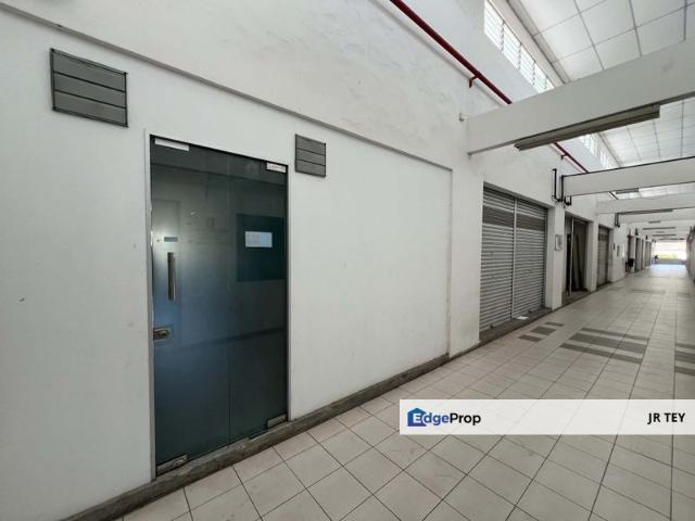 Shop for sale in Alam Impian, Selangor