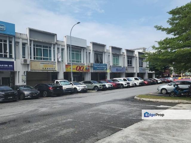 Shop for rent in Alam Impian, Selangor