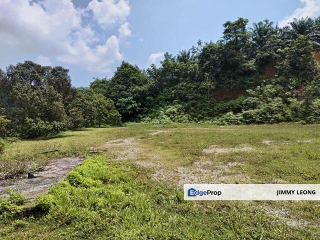 Shop for rent in Kajang, Langat
