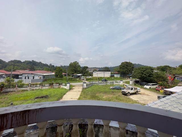 Residential House for sale in Song