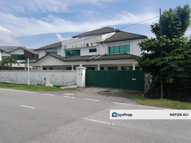 House for sale in Petaling, Damansara Damai