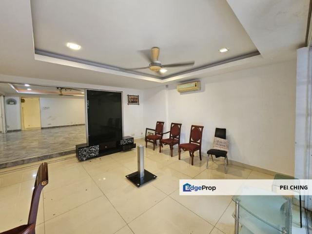 House for sale in Country Heights Damansara, Kuala Lumpur