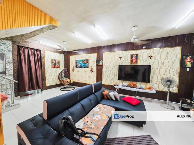 House for sale in Ulu Tiram, Johor