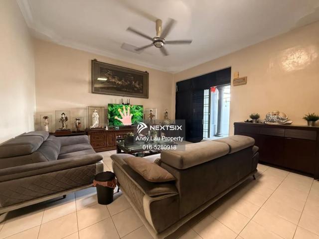Shop for sale in Ulu Tiram, Johor