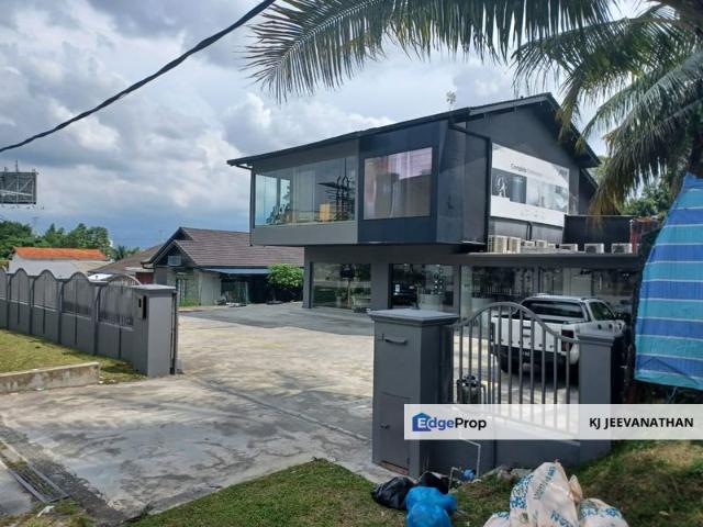 Shop for sale in Petaling, Country Heights Damansara