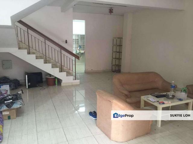 Warehouse for sale in Langat, Selangor