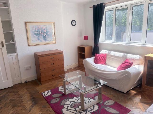 Studio for rent in Bermondsey, Greater London