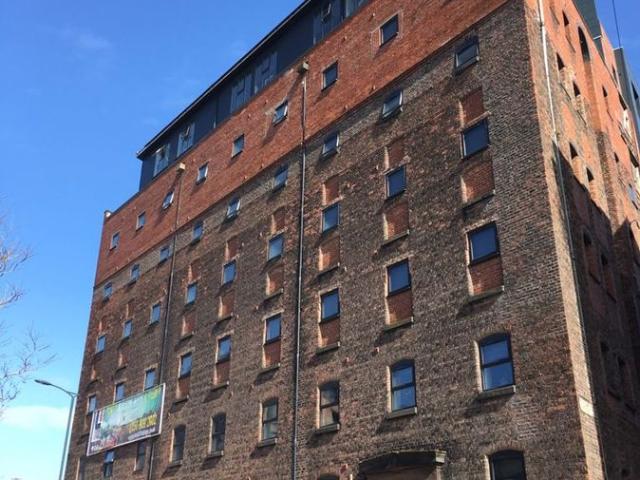 Studio for rent in Chinatown, Calderstones