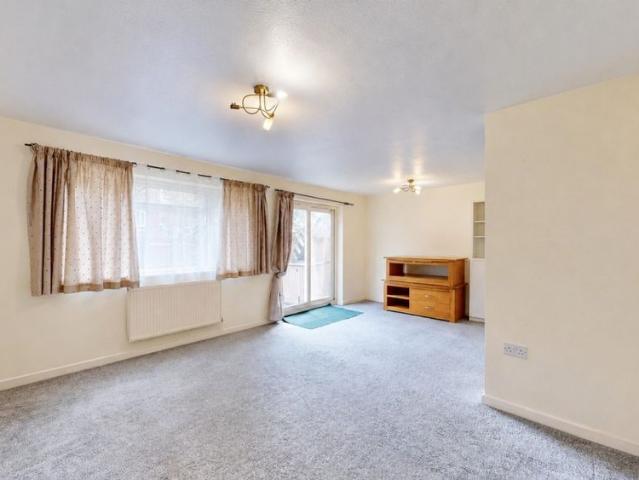 Apartment for rent in Pinner, Greater London