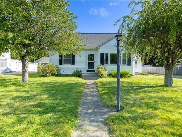 House for sale in Tiverton, Rhode Island