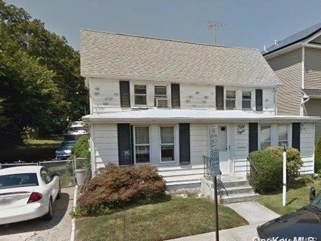 Land for sale in Hicksville
