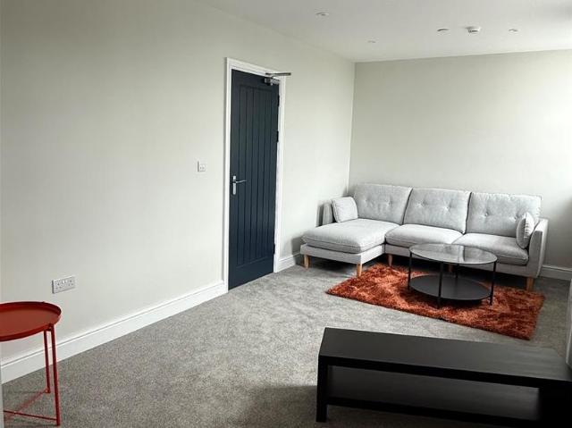 House for rent in Cardiff Bay, Falcon Lodge