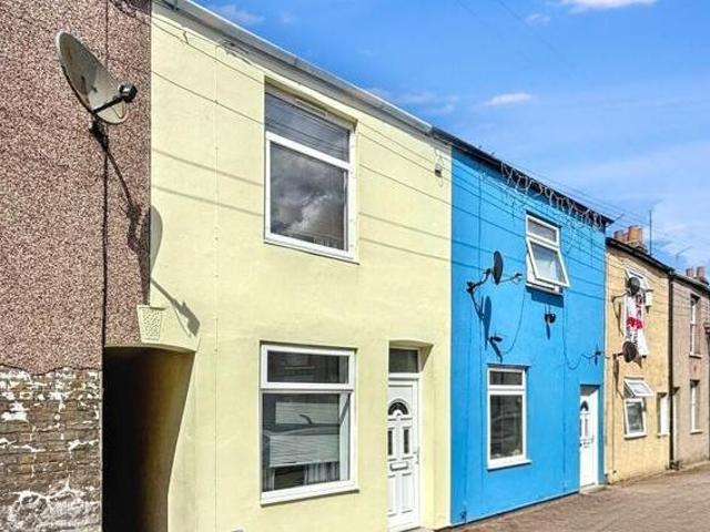 House for sale in Sheerness, Oad Street