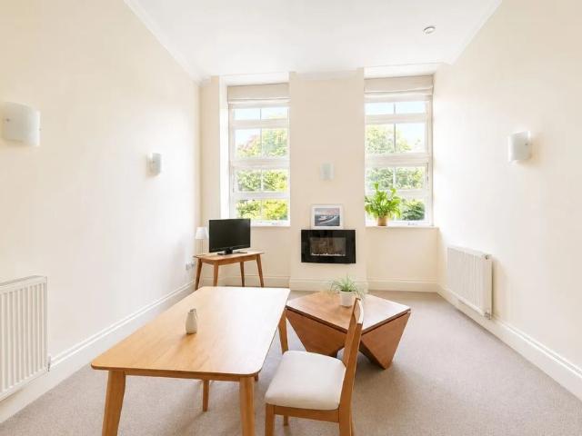 Apartment for rent in Banister's Park, City Of Southampton