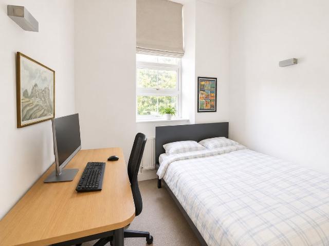 Apartment for rent in Banister's Park, City Of Southampton