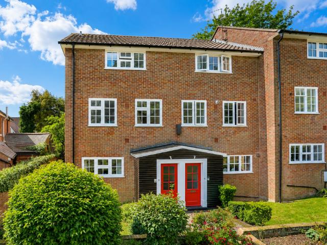 Apartment for rent in St Albans, Five Acres