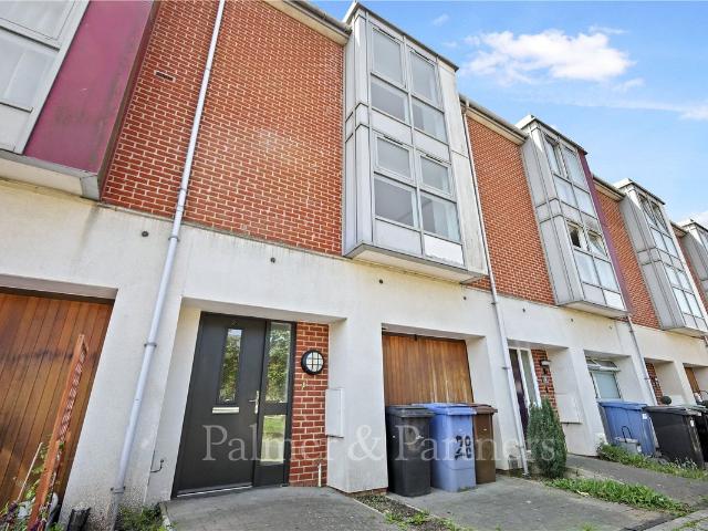 House for rent in Key Street, Suffolk