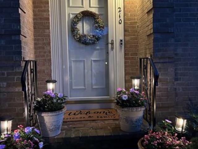 Condo for sale in Stratford