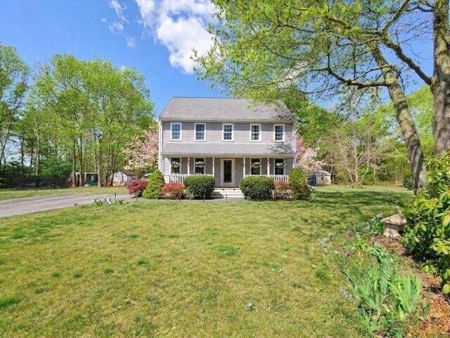 House for sale in Manomet, Massachusetts