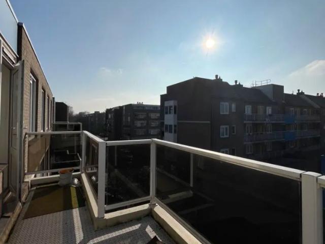 Appartement te huur in Loosduinen, Zuid Holland