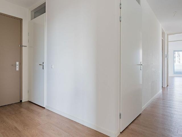 Appartement te huur in Holland Park, Diemen