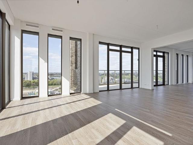 Appartement te huur in Holland Park, Diemen