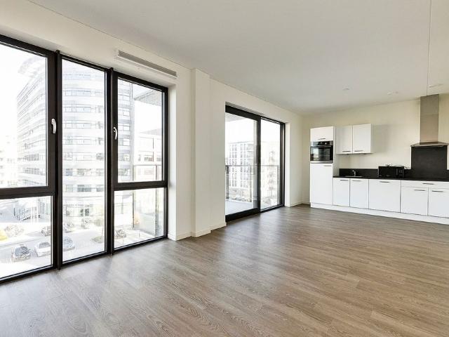 Appartement te huur in Holland Park, Diemen