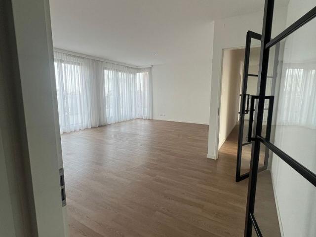 Appartement te huur in Holland Park, Diemen