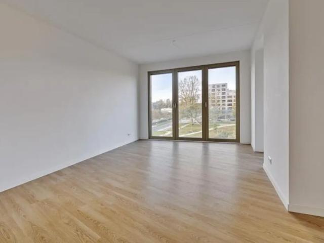 Appartement te huur in Holland Park, Diemen
