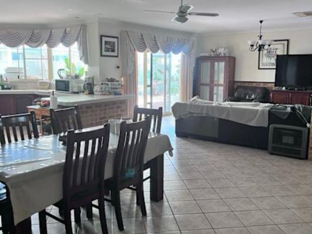 Room for rent in Jandakot, Western Australia