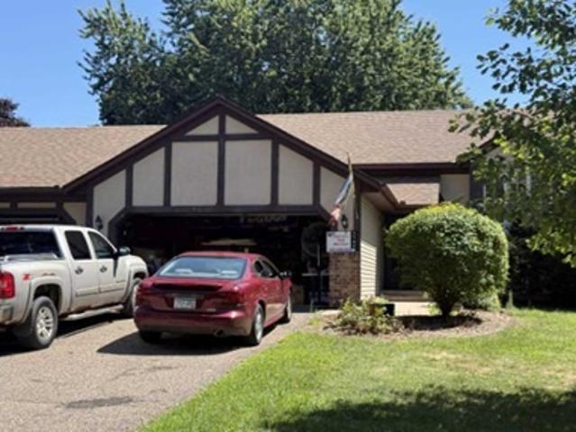 House for sale in Cottage Grove, Minnesota