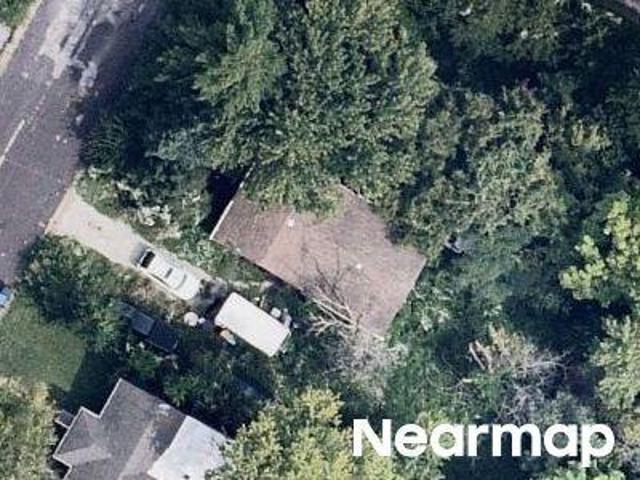 House for sale in West Walnut Manor, Jennings