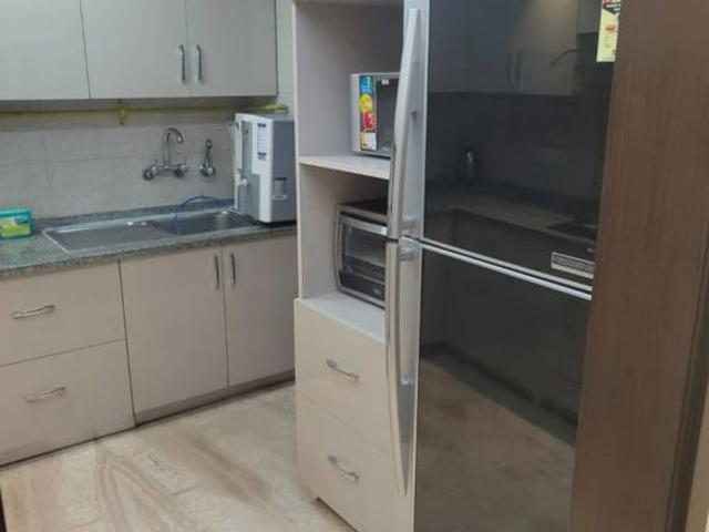 Property for rent in Deri