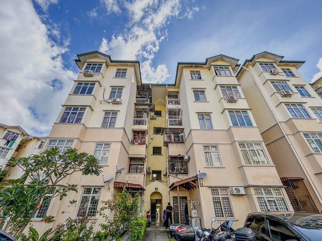 Apartment for sale in Langat, Selangor