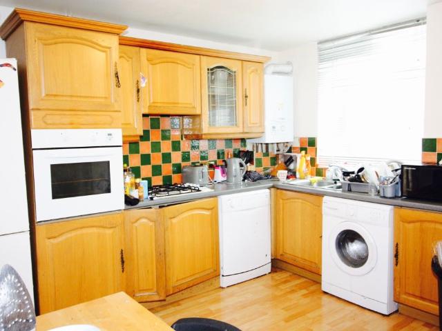 Apartment for rent in Battersea, Greater London