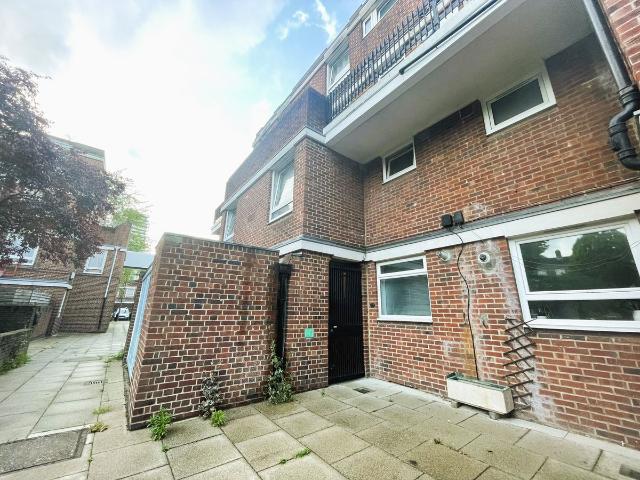 House for rent in Battersea, Greater London
