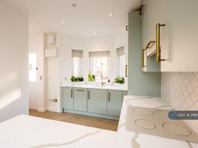 House for rent in Finsbury Park, Greater London