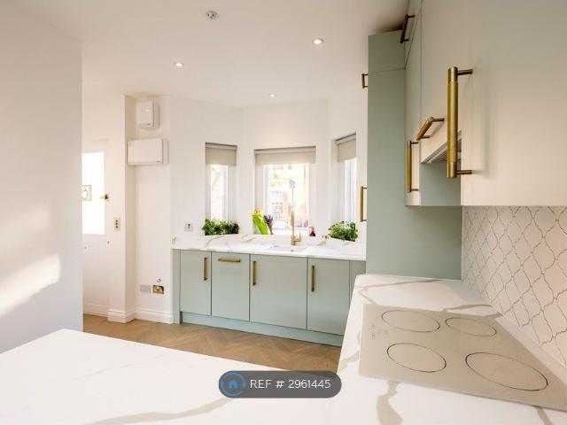 House for rent in Finsbury Park, Greater London