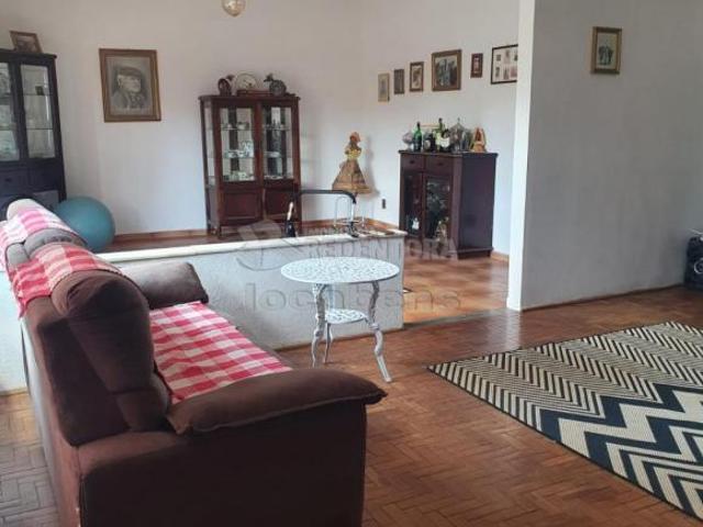 Casa venda em Região Imediata de São José do Rio Preto, Região Metropolitana de São José do Rio Preto