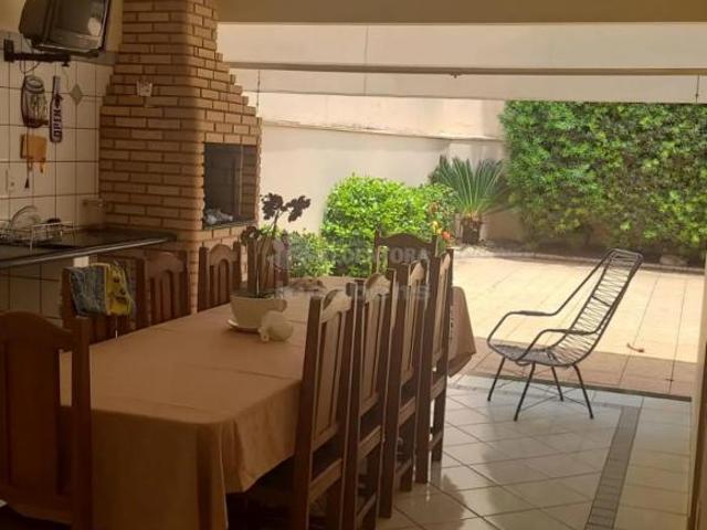 Casa venda em Região Imediata de Votuporanga, Votuporanga