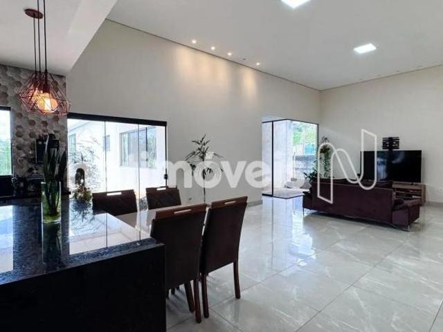 Casa venda em Região Geográfica Imediata do Distrito Federal, Região Integrada de Desenvolvimento do Distrito Federal e Entorno